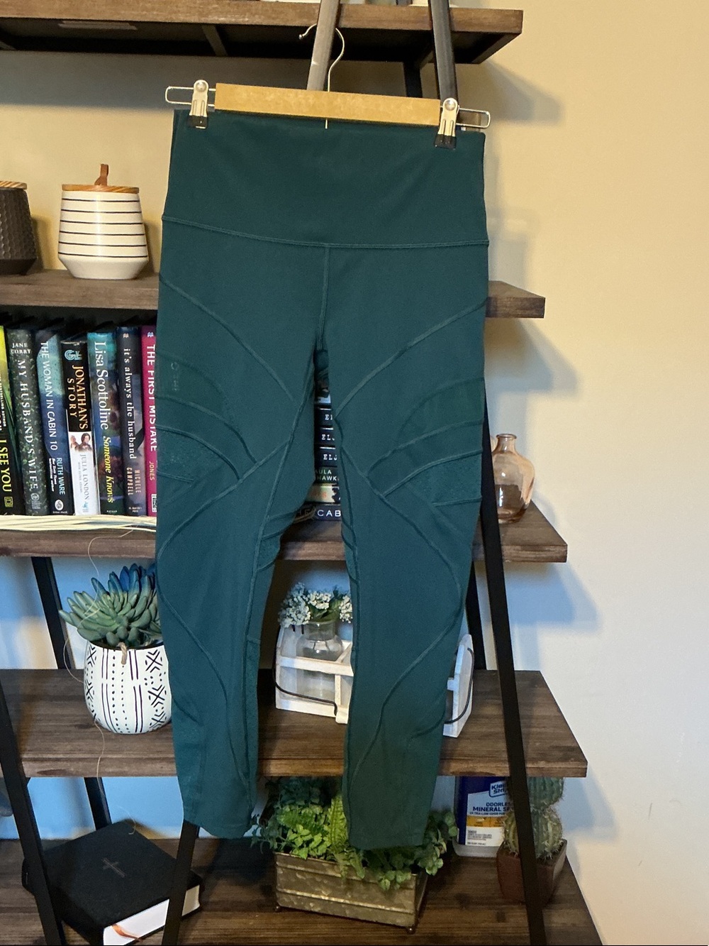 Lululemon Wunder Under High-Rise Tight *Mesh Size 8